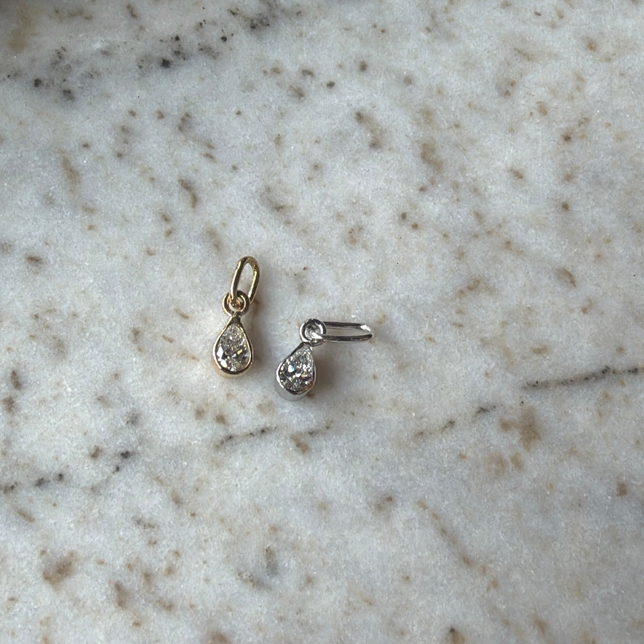 Mini Charm - Pear