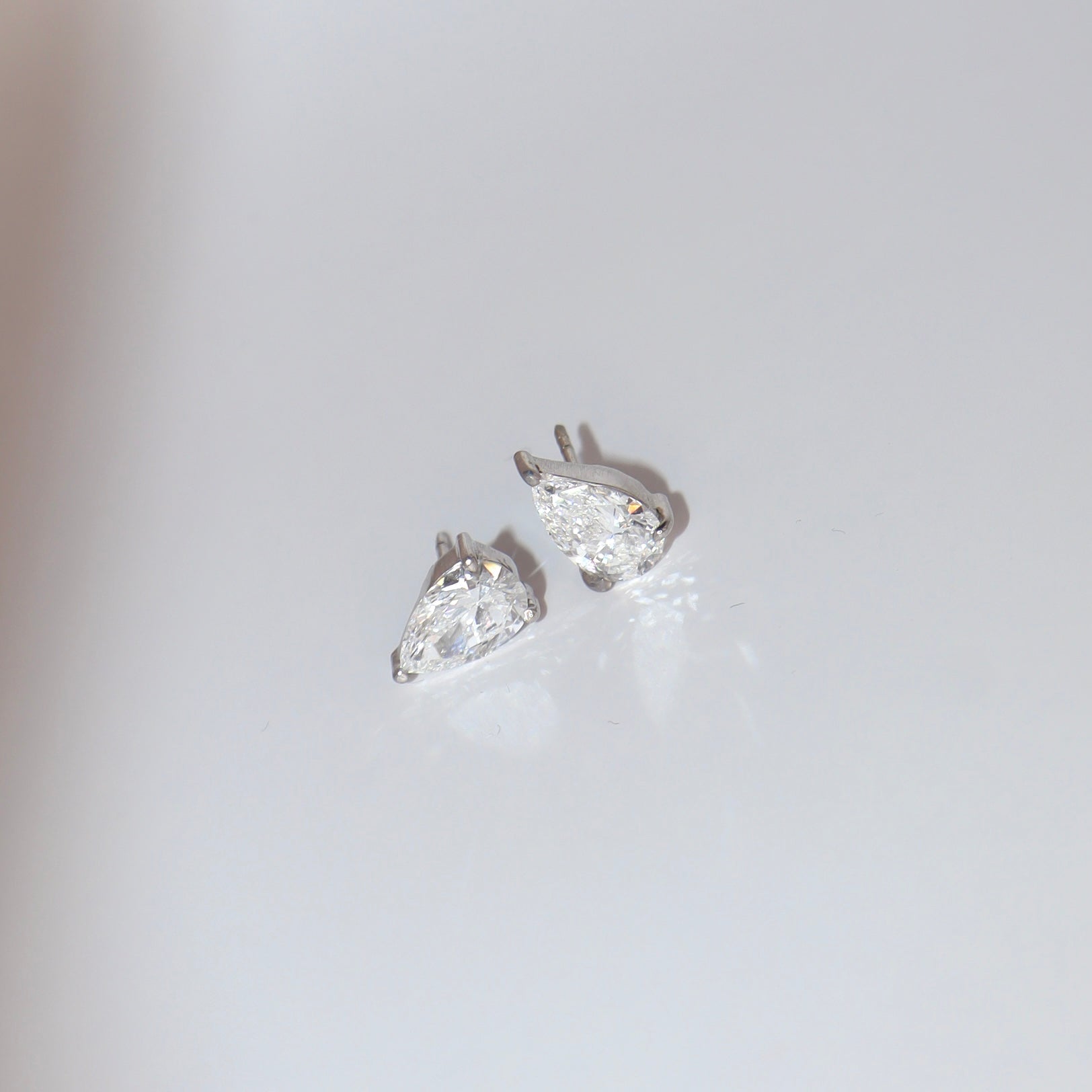 Pear Earrings 1 CT