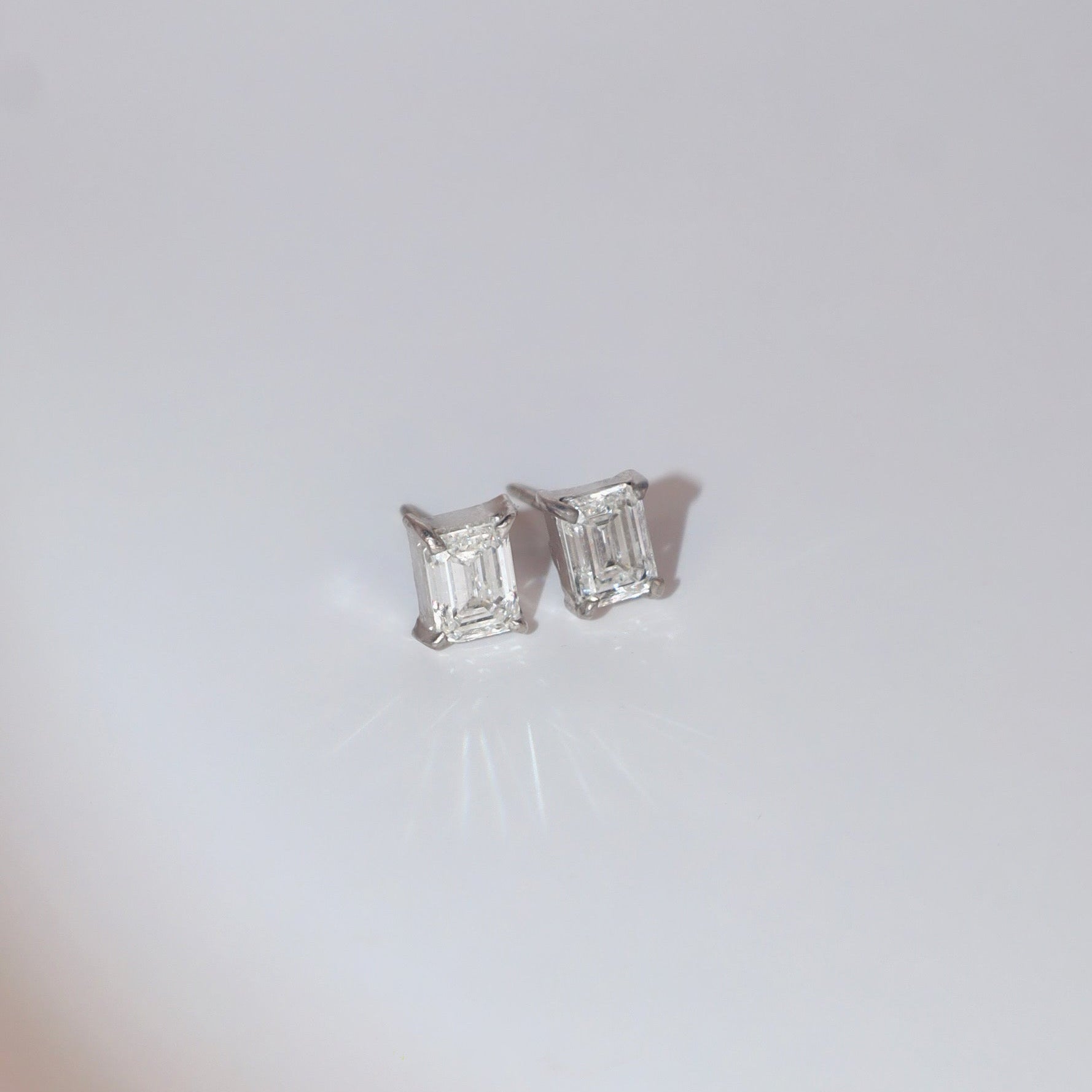 Emerald earrings 1 CT