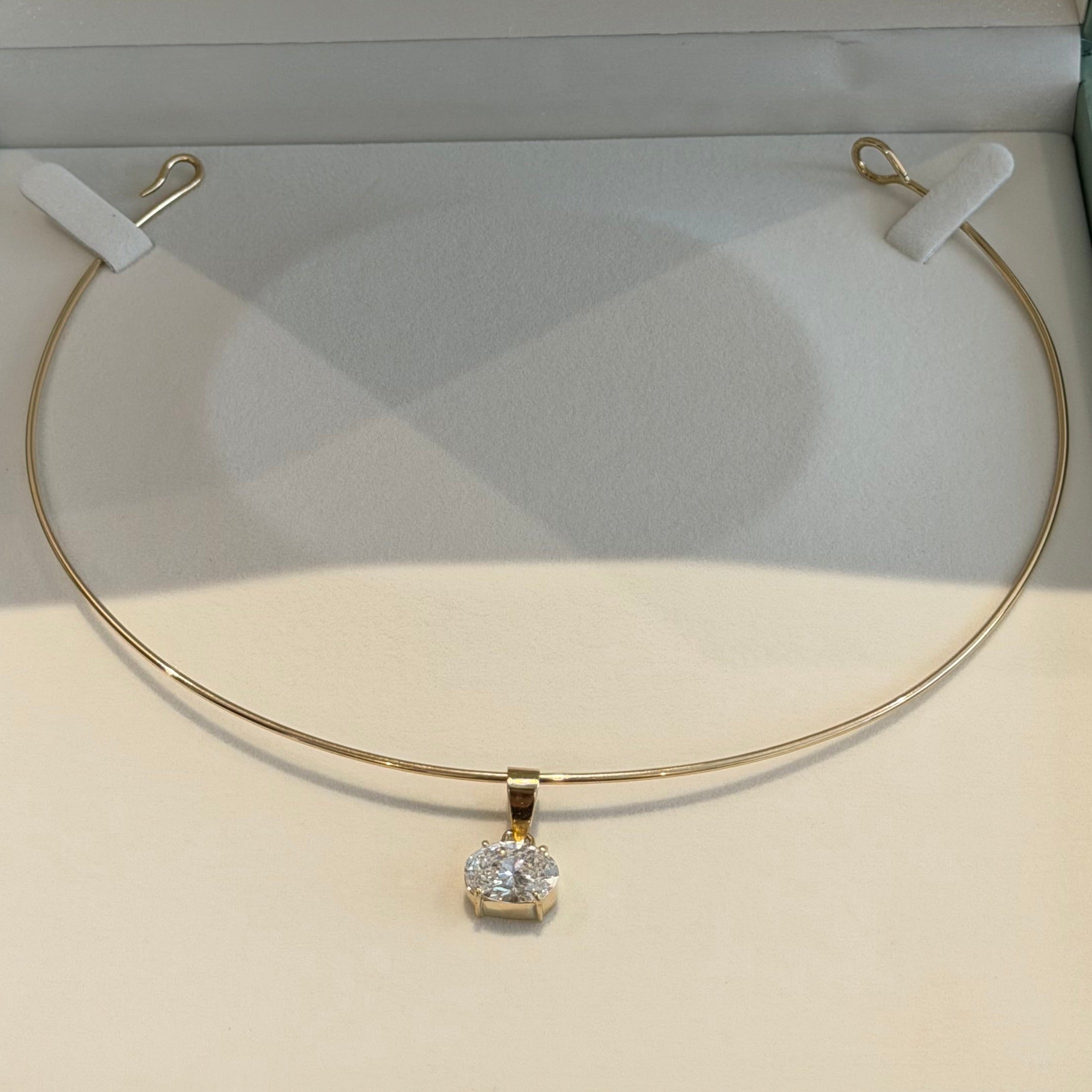 Irina Oval Charm 4 CT